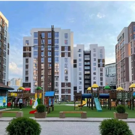 Airport 24&24 Car Parking Apartment *