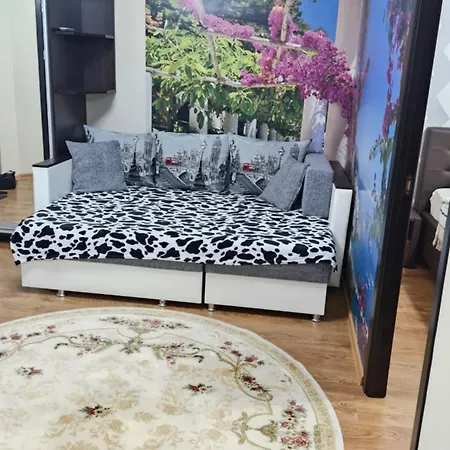 Airport 24&24 Car Parking Apartment Chisinau
